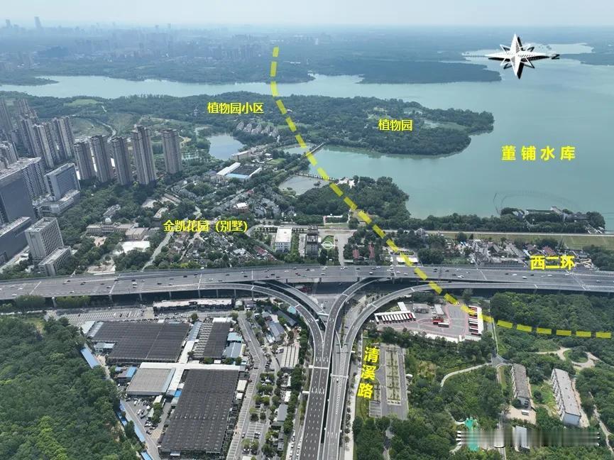 这是个大工程，下穿董铺水库。投资好些亿。
G4001连接线（北二环西延)下穿董铺