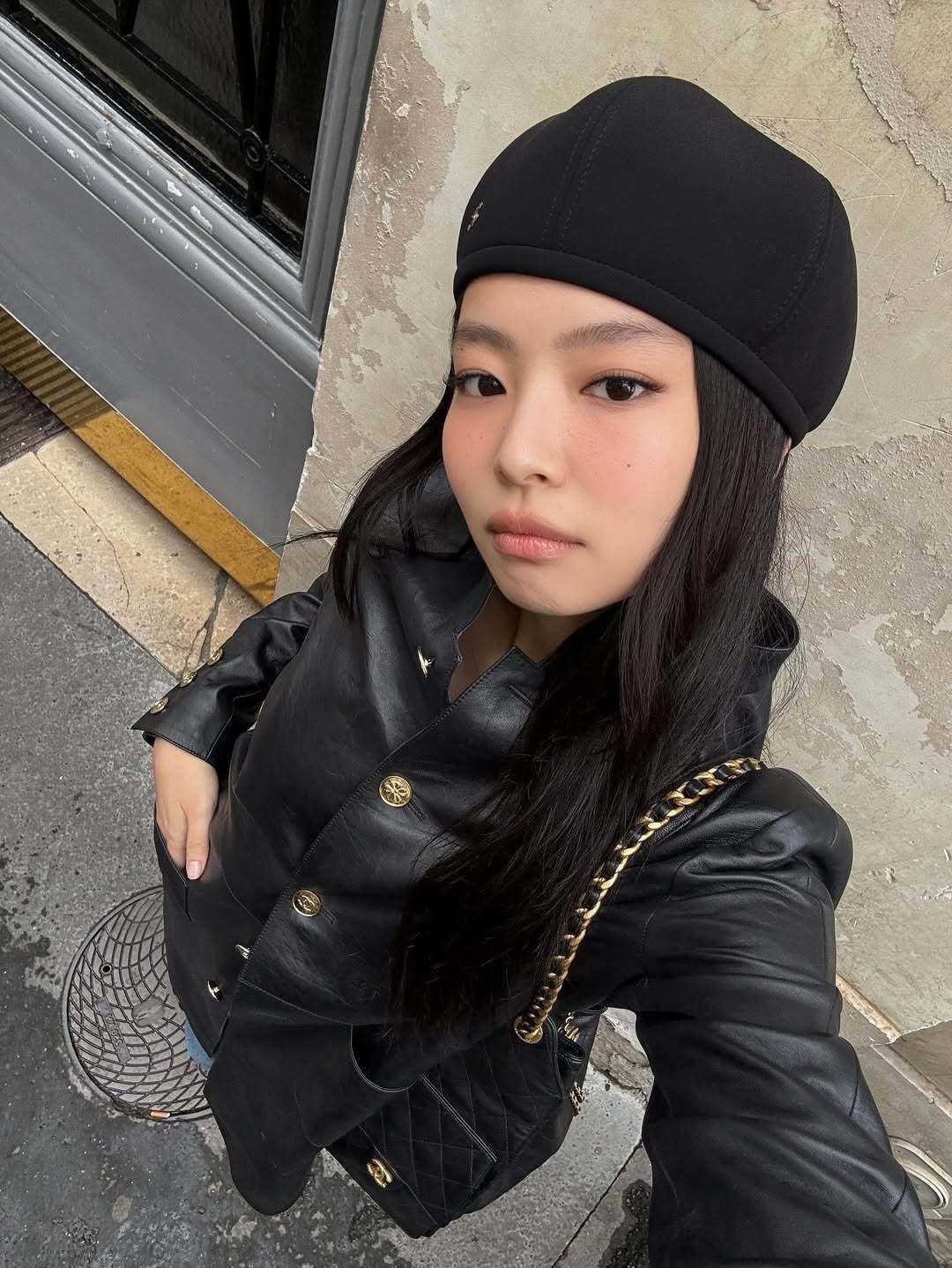 Jennie ins更新和🌹朴彩英合照 爱原图直出的金珍妮很美就对了[偷乐] 