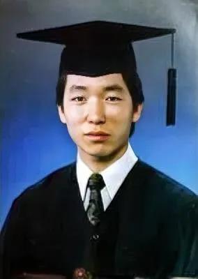 2004年6月22日，韩国公民‌金鲜一‌（Kim Sun-il）在伊拉克遭武装分
