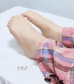 抓脚，就是大补的土方法，好处多多，比做足疗省事作者：樊东华孩子身体弱，抓脚就是大