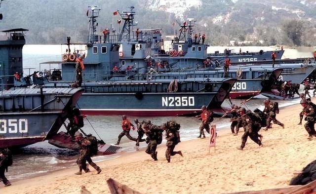 当咱们国家发生重大天灾时，为什么其它国家没有趁虚而入？就这么说吧，其他国家并不是