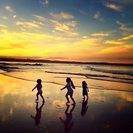 想回到过去,我们单纯得没有烦恼。 ​​​