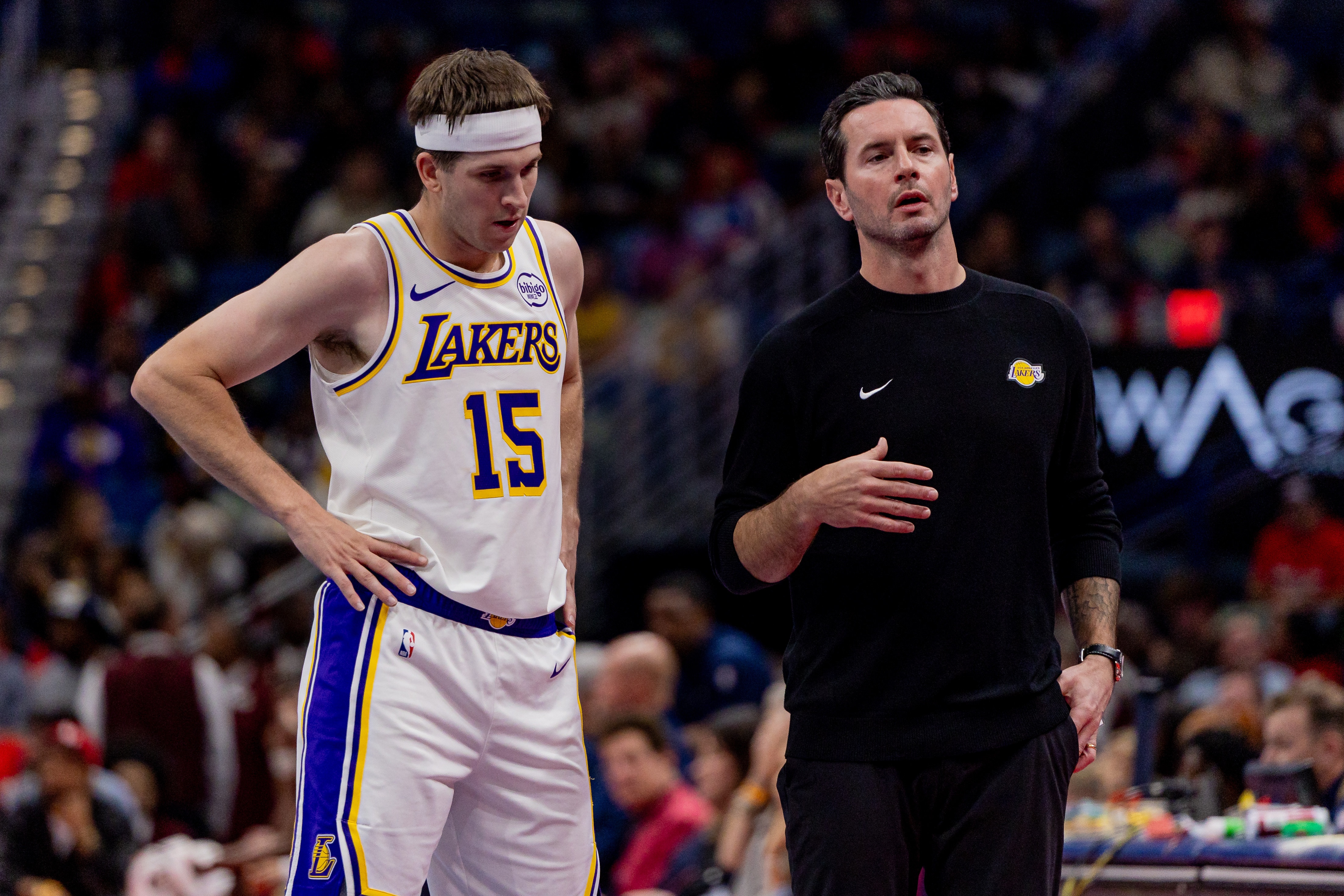 累着了？背靠背湖人首节26中6仅拿17分 命中率不足三成