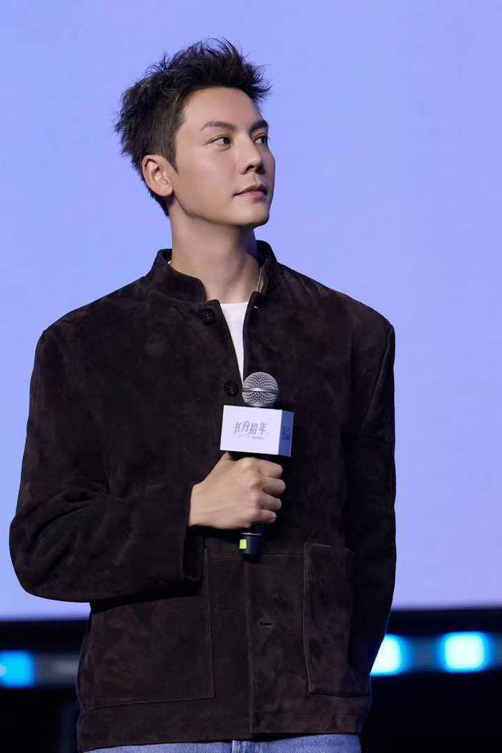 佛爷带九门当家来稻米节了陈伟霆曾舜晞应昊茗线下又同框了九门是谁狠狠破防！817稻