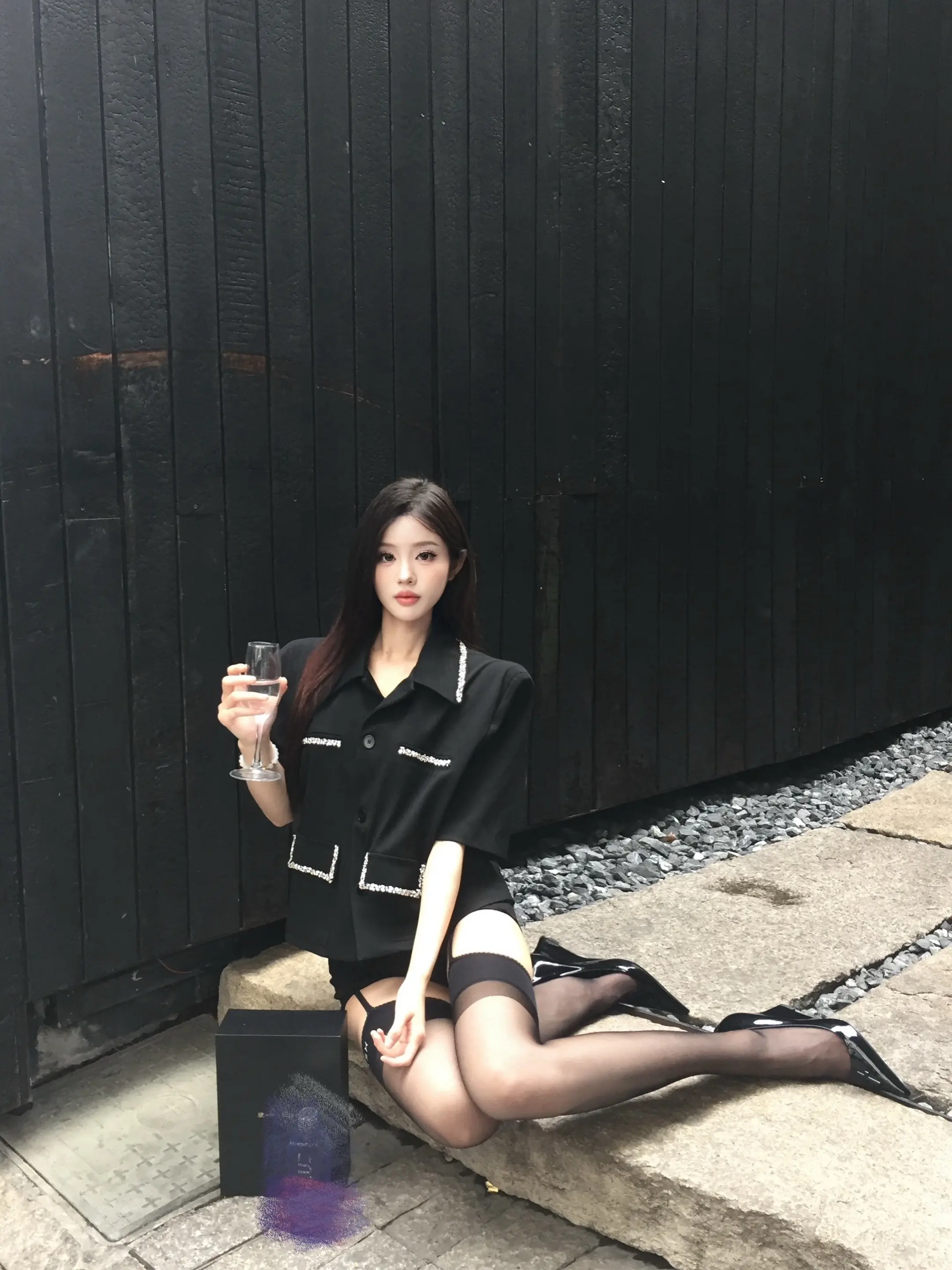 帅一下。