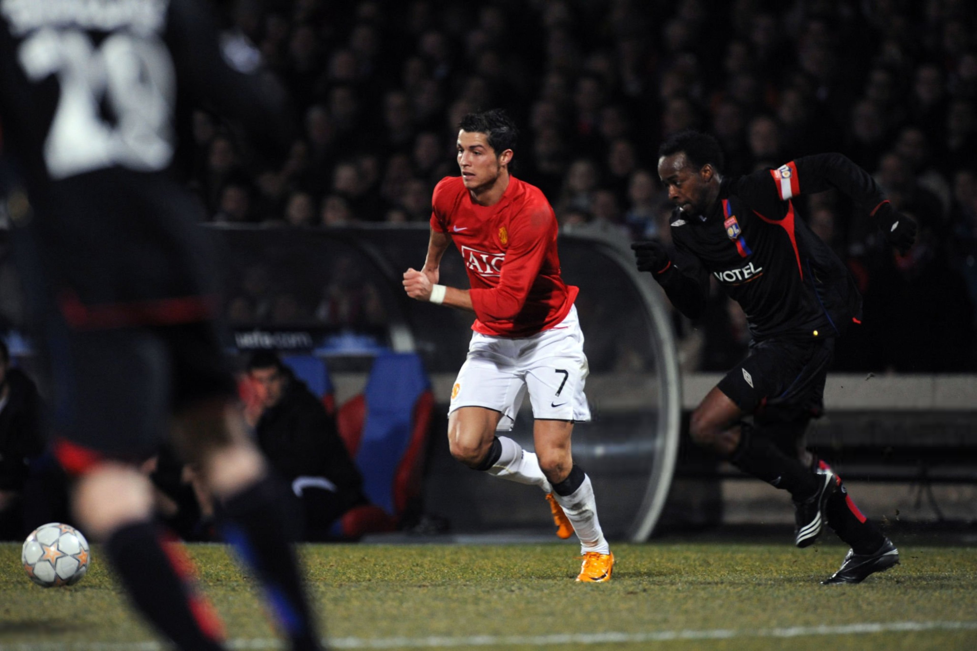 C罗c罗 胶片感·曼联08欧冠的小小罗 