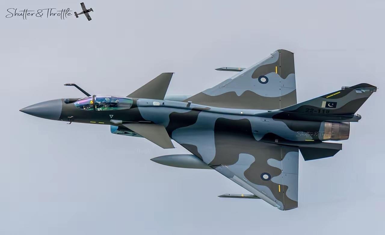 巴基斯坦求购歼10C战机生产线未果！
​也许有网友会说：歼10C战机已多少年了，