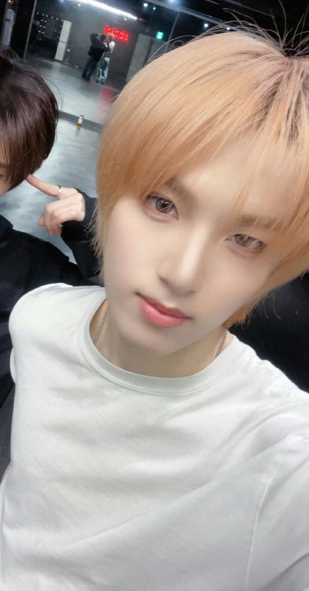 青柳将翔我求把全身发出来 