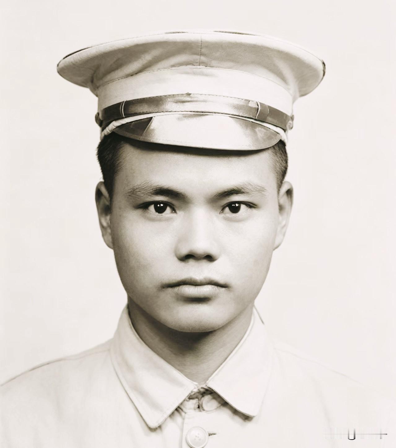 中国人民解放军将领名录之第542，邝鄘（1897一1928）
生于湖南耒阳。
土