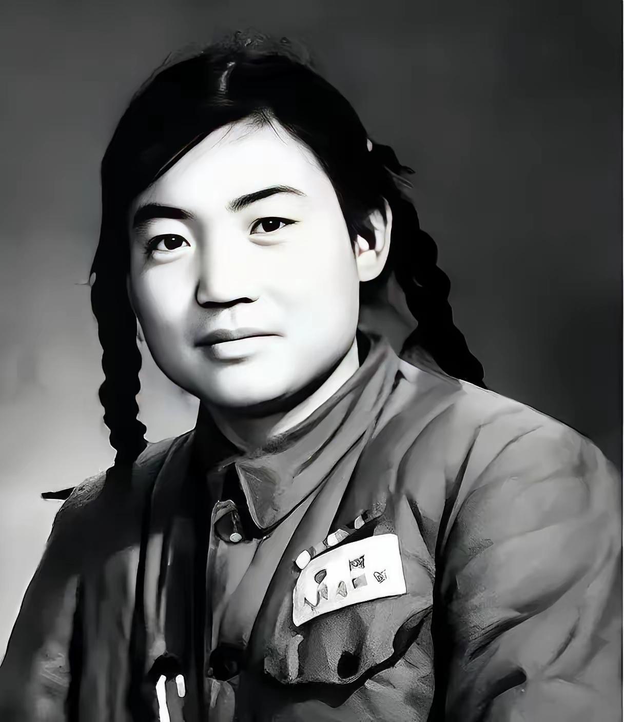 解秀梅，1932年出生，汉族，河北省高阳县于堤村人，中共党员，生前系中国人民志愿