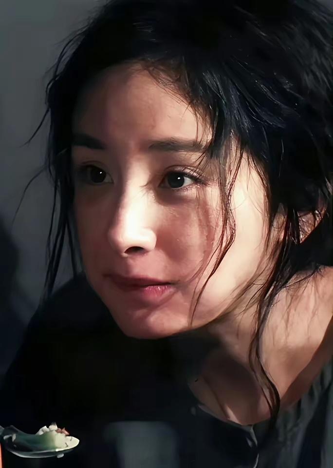 金像奖最佳女配角提名 以为会有杨幂，因为酱园弄里，她的戏份比赵丽颖多，不过威尼斯