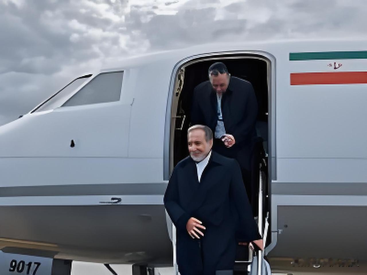 四天连访巴基斯坦、阿曼、俄罗斯三国，伊朗外长阿拉格齐的此番外事行程，每一步都踩中