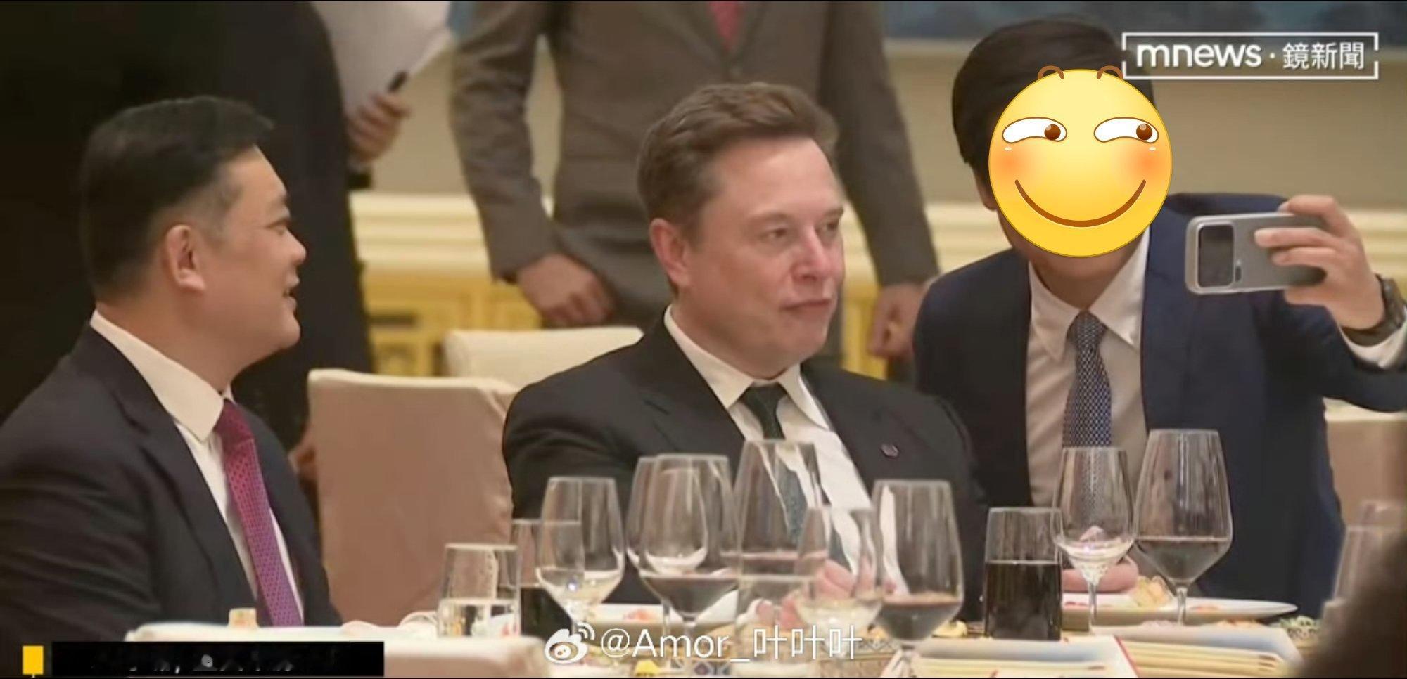 马斯克谈会晤感受老马说，我虽然不在中国，但是中国全是我的粉丝冒个泡
