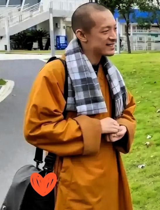 北大icon数学天才柳智宇icon出家12年后还俗。他留下了一句让无数人沉默的话