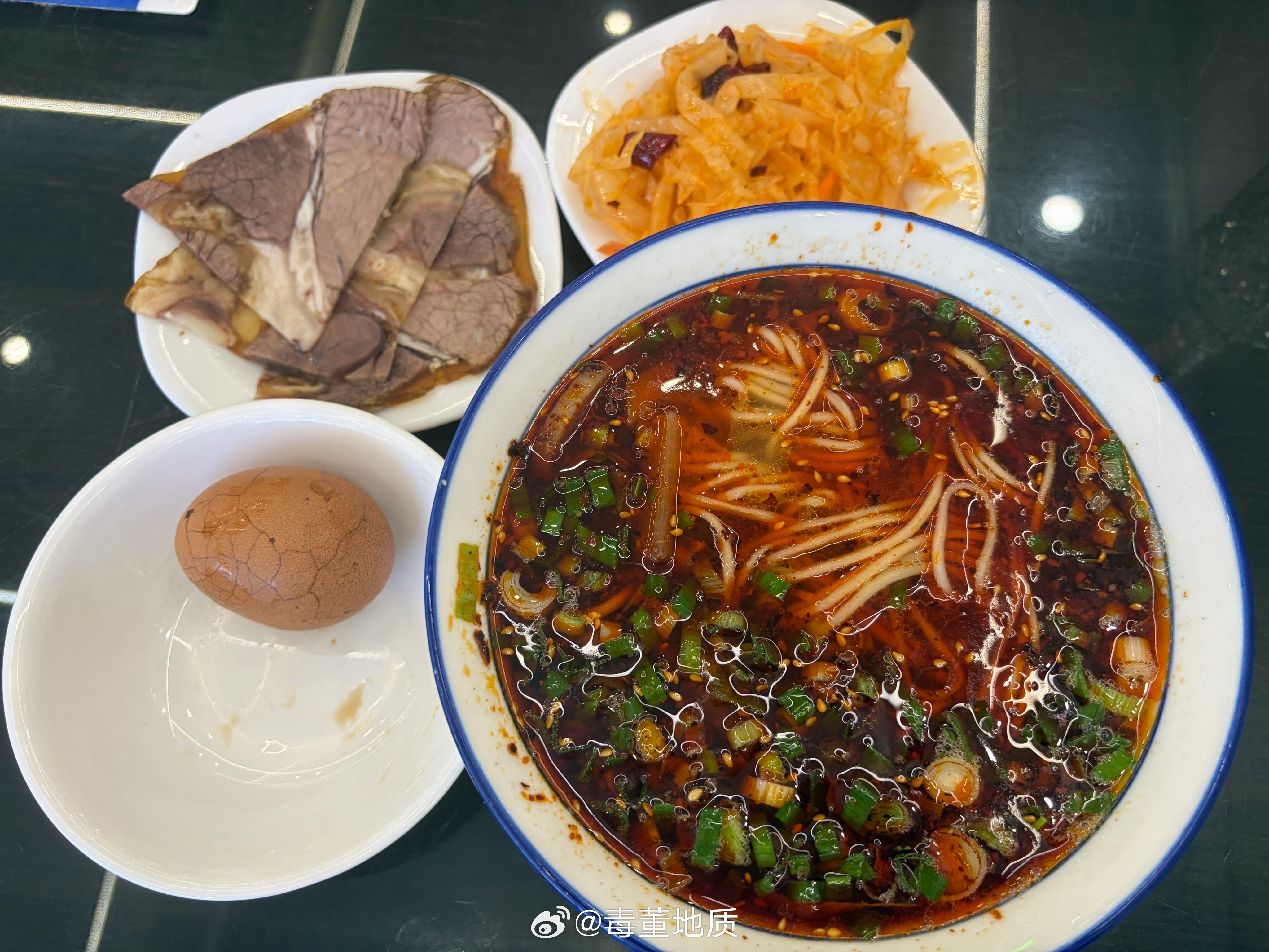 原来不是挂面不好吃兰州人只认牛肉面，山西人只认刀削面，陕西人只认臊子面，新疆人只