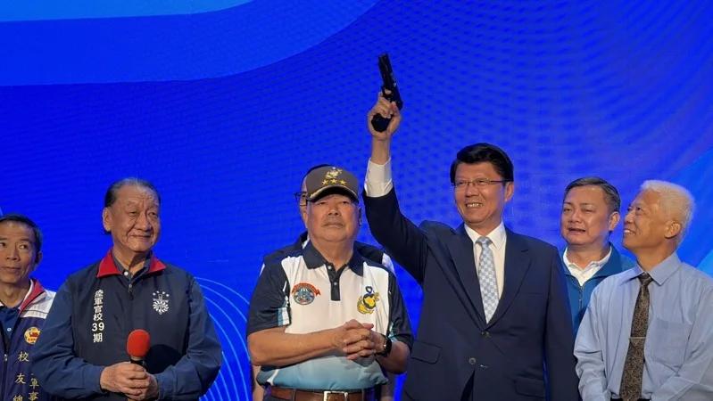 “对手是赖清德”！谢龙介拼台南市长：全台最艰困但有信心

国民党中央昨天正式征召