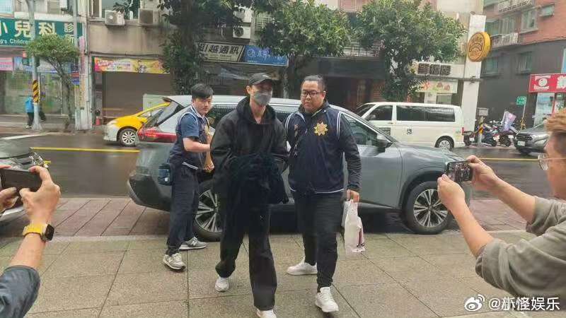 王子邱胜翊涉嫌逃兵役遭台检警拘捕据台媒，中国台湾省新北地检署针对逃兵役案，发动第