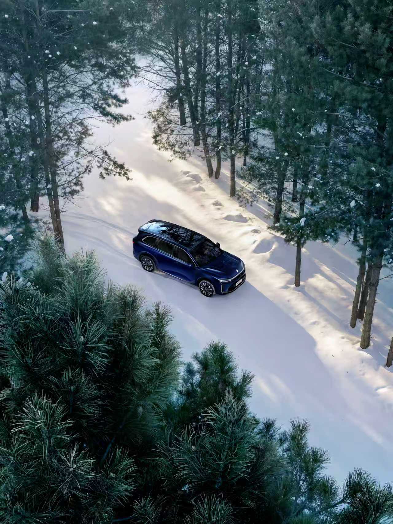 华境S快来了，最后一次冬测雪地里的华境S看起来真帅华境S华境S最终轮冬测加速上市