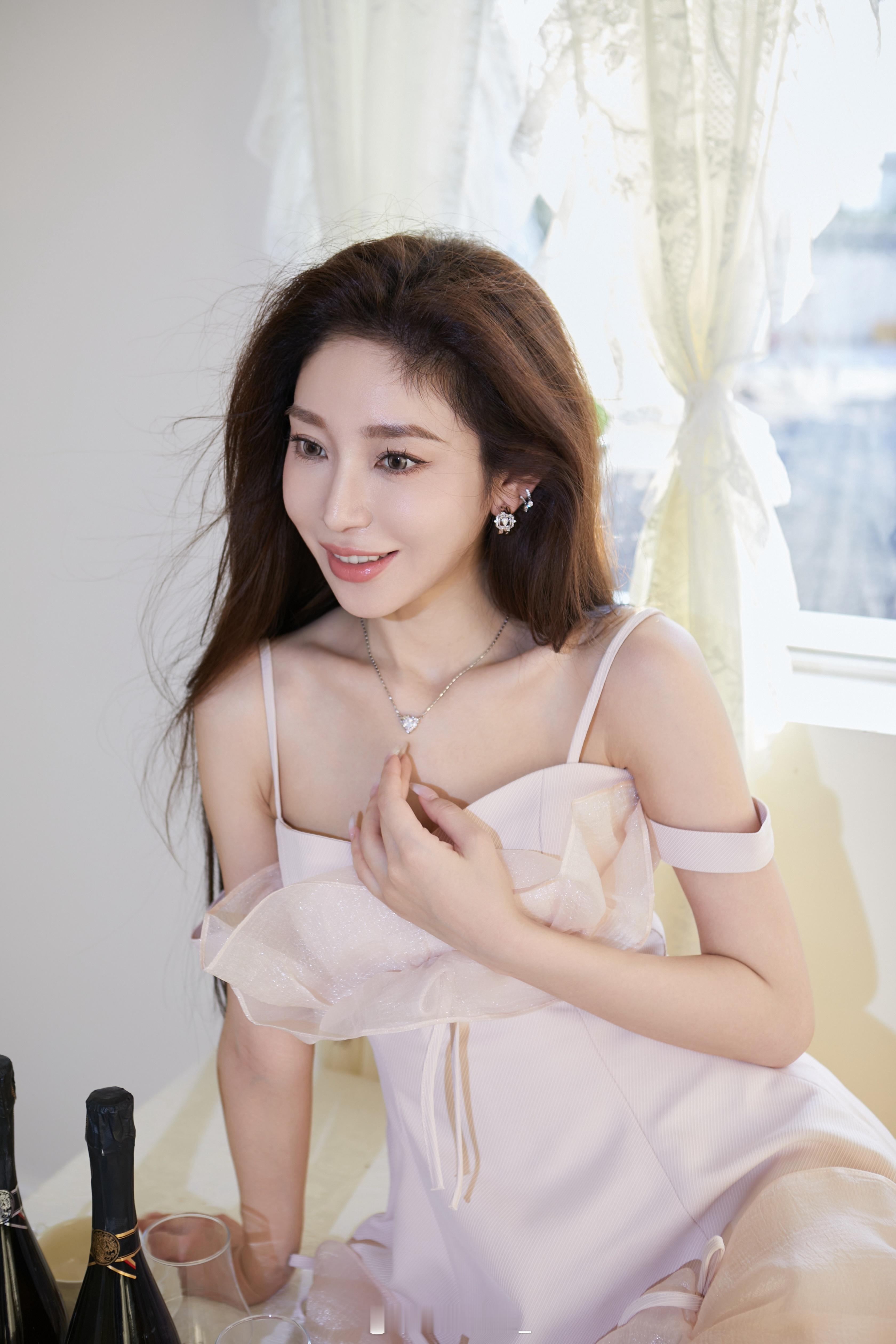 澳门旅游穿搭look ｜用演唱会开启元气的一天又来澳门旅游啦 依然是吃吃吃 买买