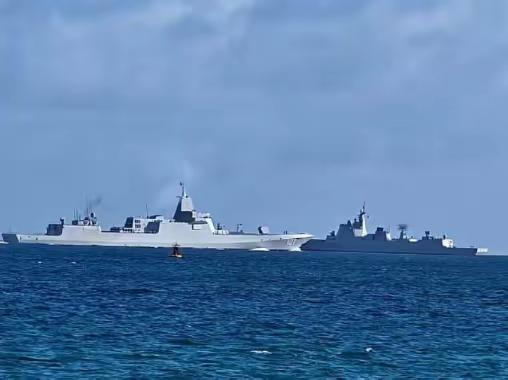 在我心中，中国人民解放军就是最可爱的人。他们分布在城市、边疆、高山、海岛，坚守不