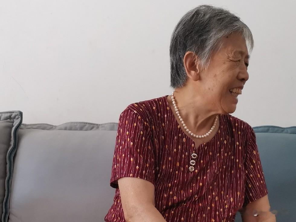 你发现了吗？50、60后年轻时，给婆婆做饭吃，现在当了婆婆，又给儿媳妇做饭吃。时