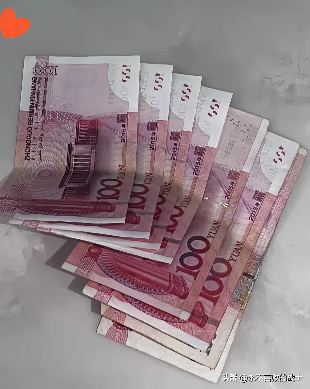 我认为该。男人兜里揣点儿完全由自己支配的钱，真不是防着老婆，反而是让家里少吵架、