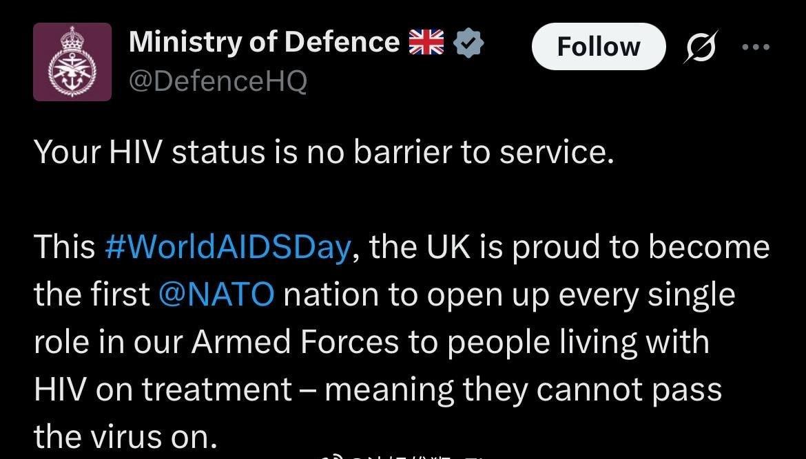 英国国防部宣布，英国军队将允许艾滋病感染者在任何军事职位上服役，这是北约的首例。