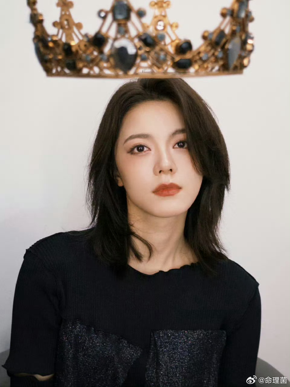 曝一念江南虞书欣换成了赵今麦赵今麦近期风头正热 是个不错的选择 