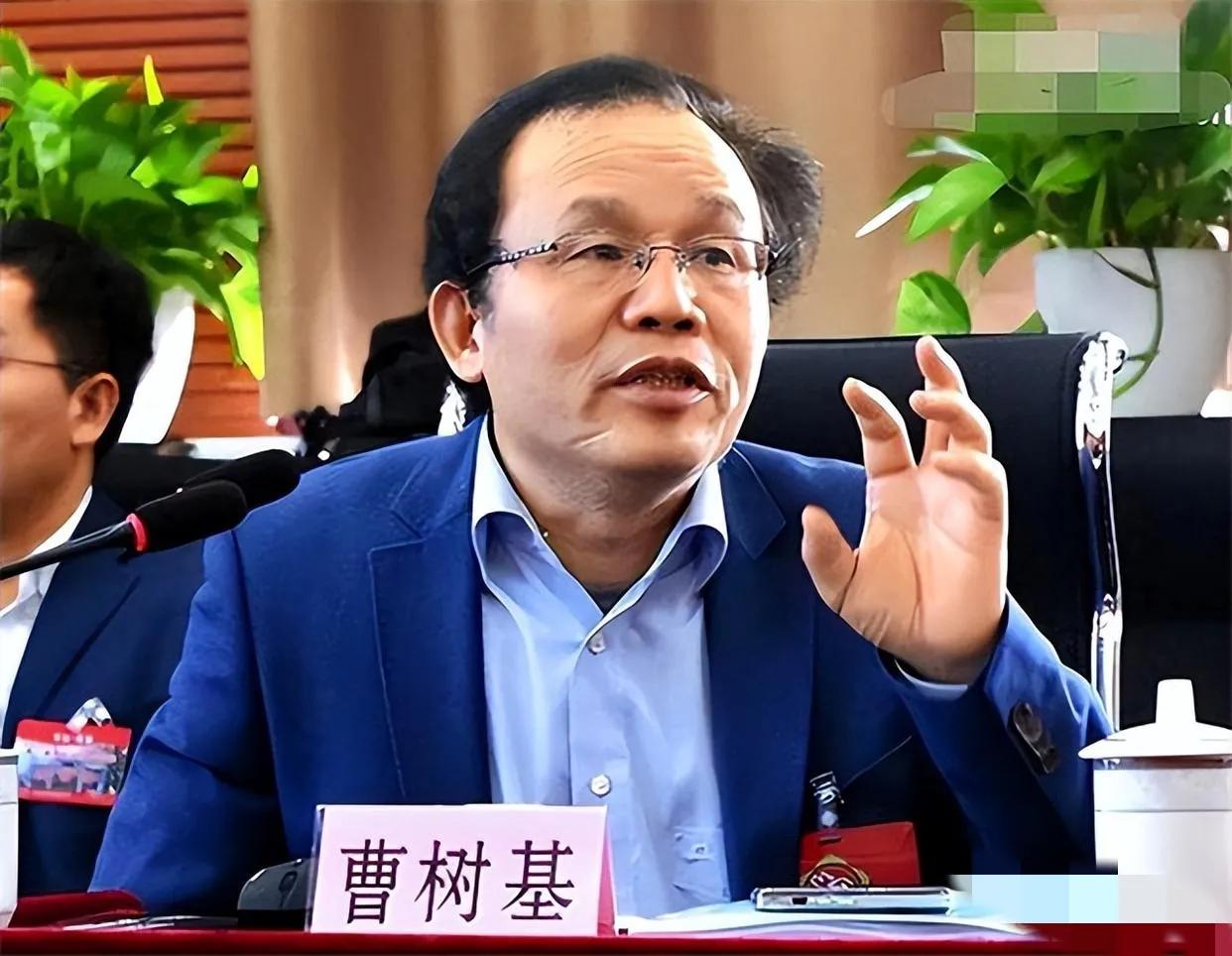 疯狂为日本侵略战争洗白，这位教授堪称奇葩！
面对记者采访时这位教授表示：日军的侵