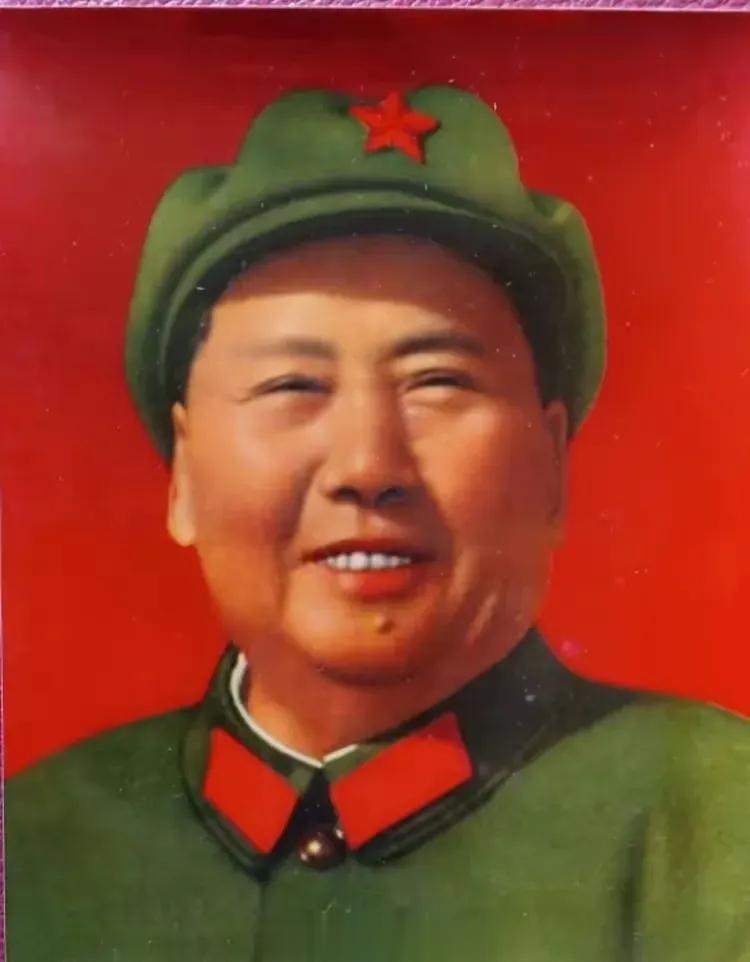人民领袖毛主席的玄孙毛东东从军了，人民群众深感欣慰。祝愿他能在新中国的道路上一帆