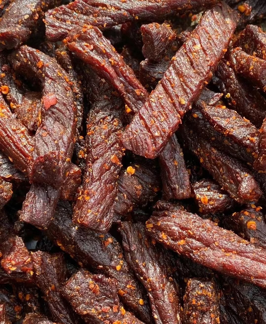 几斤牛肉才出一斤牛肉干 牛肉干就是最好吃的零食，根本停不下来！所以我也想知道几斤