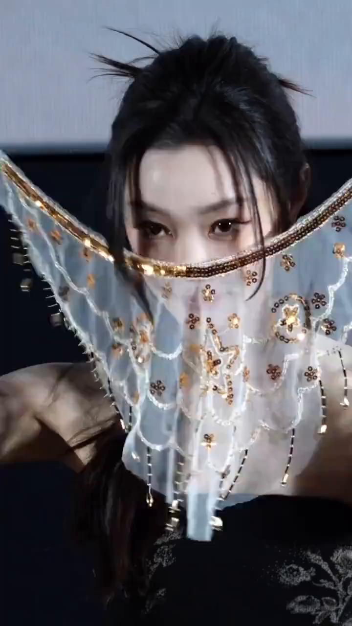 姐姐好美，互相帮忙。裤带，太快了。