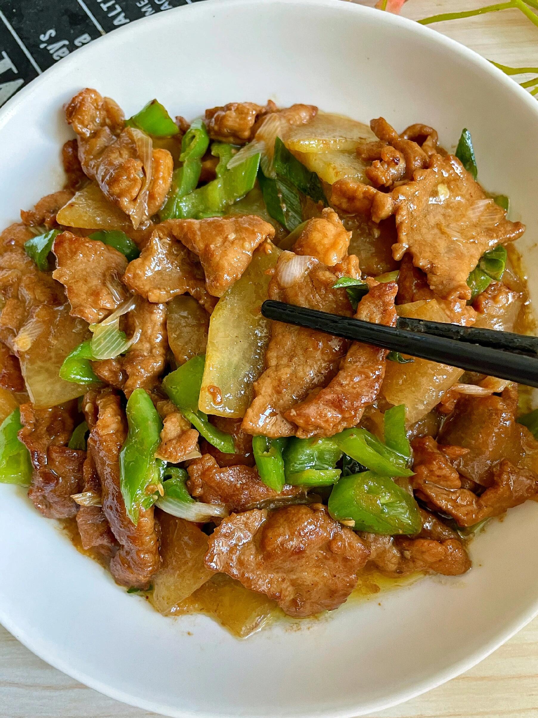 冬瓜炒肉这样做非常美味，快试试吧！我的宝藏食谱