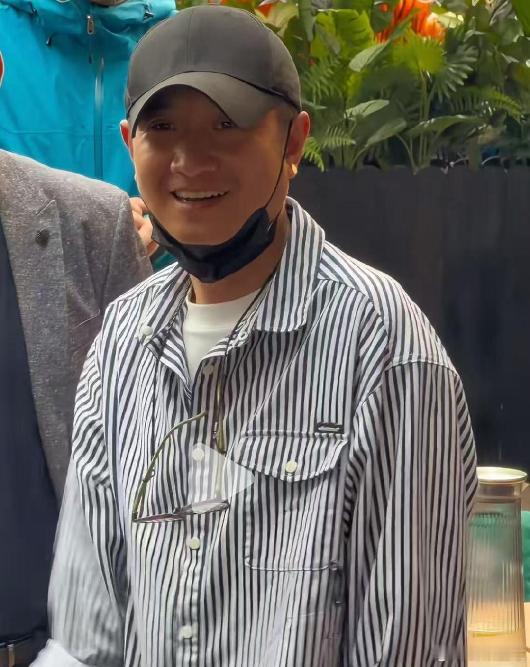 文章面馆酒吧开业文章面馆和酒吧正式开业！文章面馆酒吧正式开业