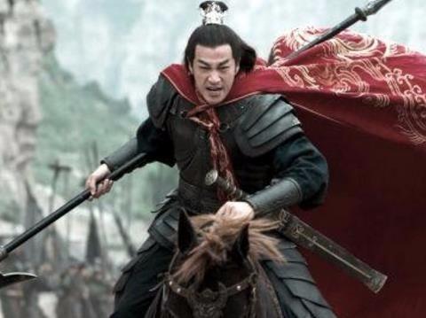 “人中吕布，马中赤兔”，吕布是《三国演义》中公认的第一猛将。虎牢关三英战吕布的故