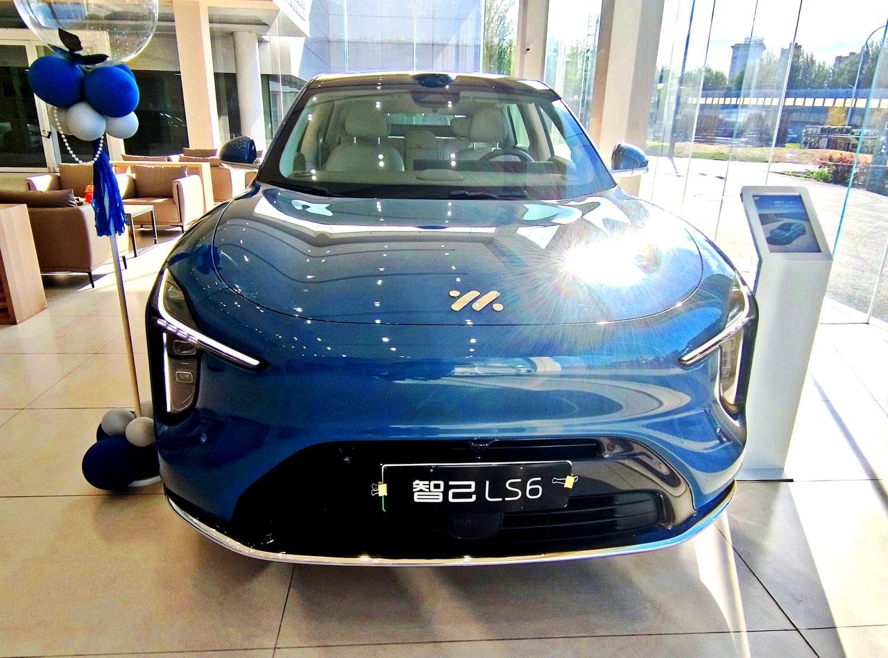 全新《智己LS6》上市三电优势
   2026款智己LS6焕新上市，创造出多次同