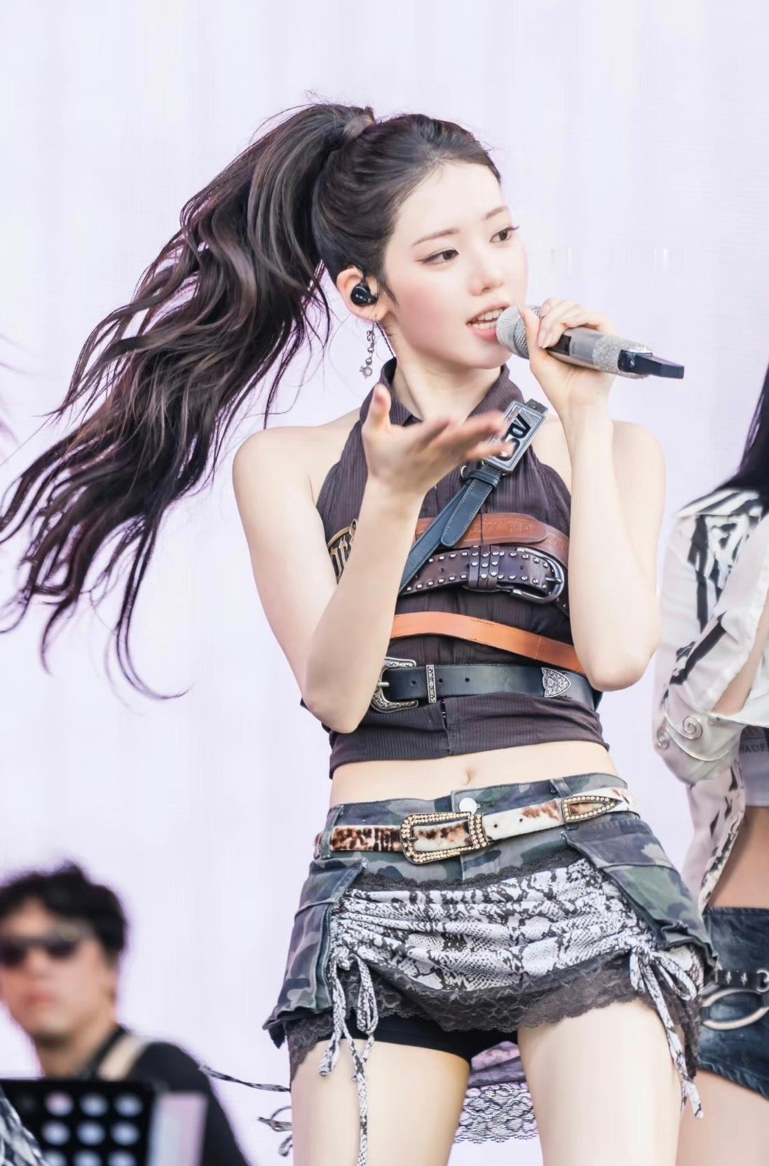 李茶仁是不是背着我们偷偷减肥了 越来越美了