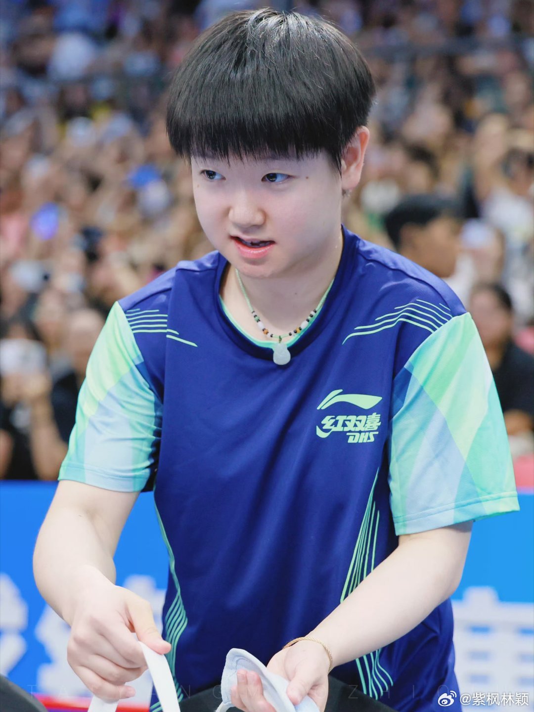 孙颖莎 周五愉快