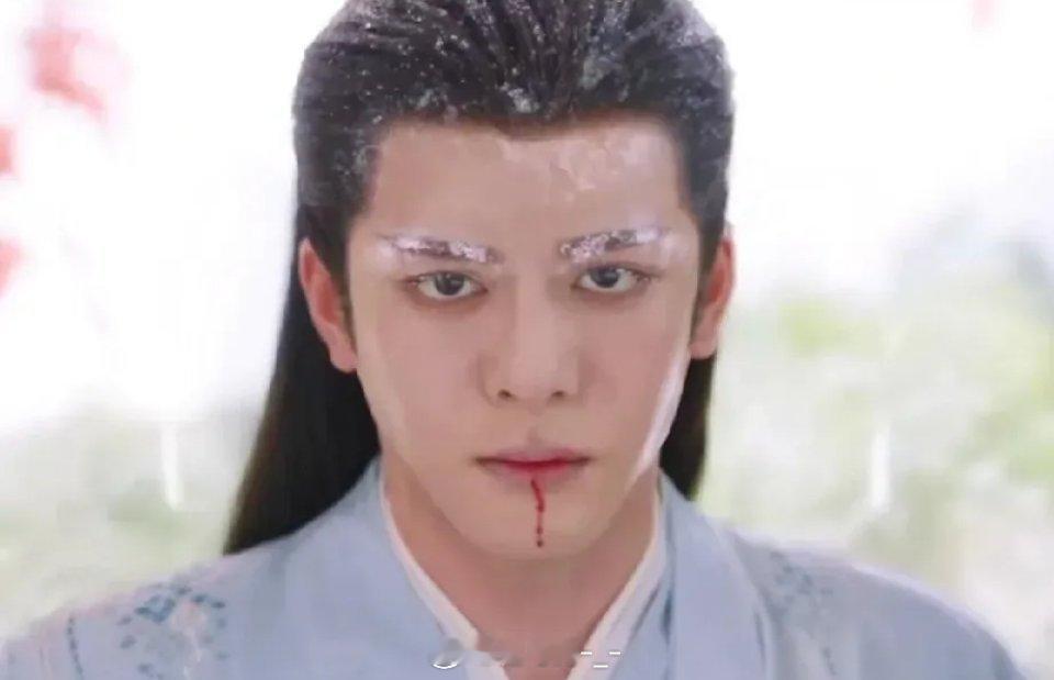 《临江仙》第9集预告，白九思更加确认李青月就是花如月了他被红莲的冰封后，李青月运