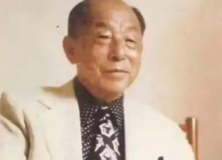 1991年大陆邀请张学良回国，他直言：回去可以，但得答应3个要求

这三个要求说