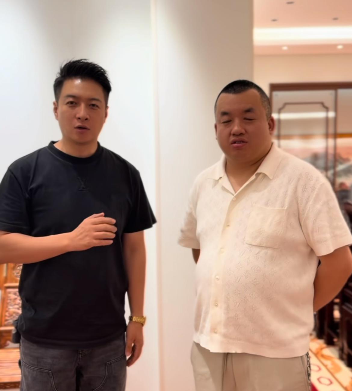 北京坤哥也是好起来了，居然与前央视知名主持人互动，而且还向对方炫耀自己花198万