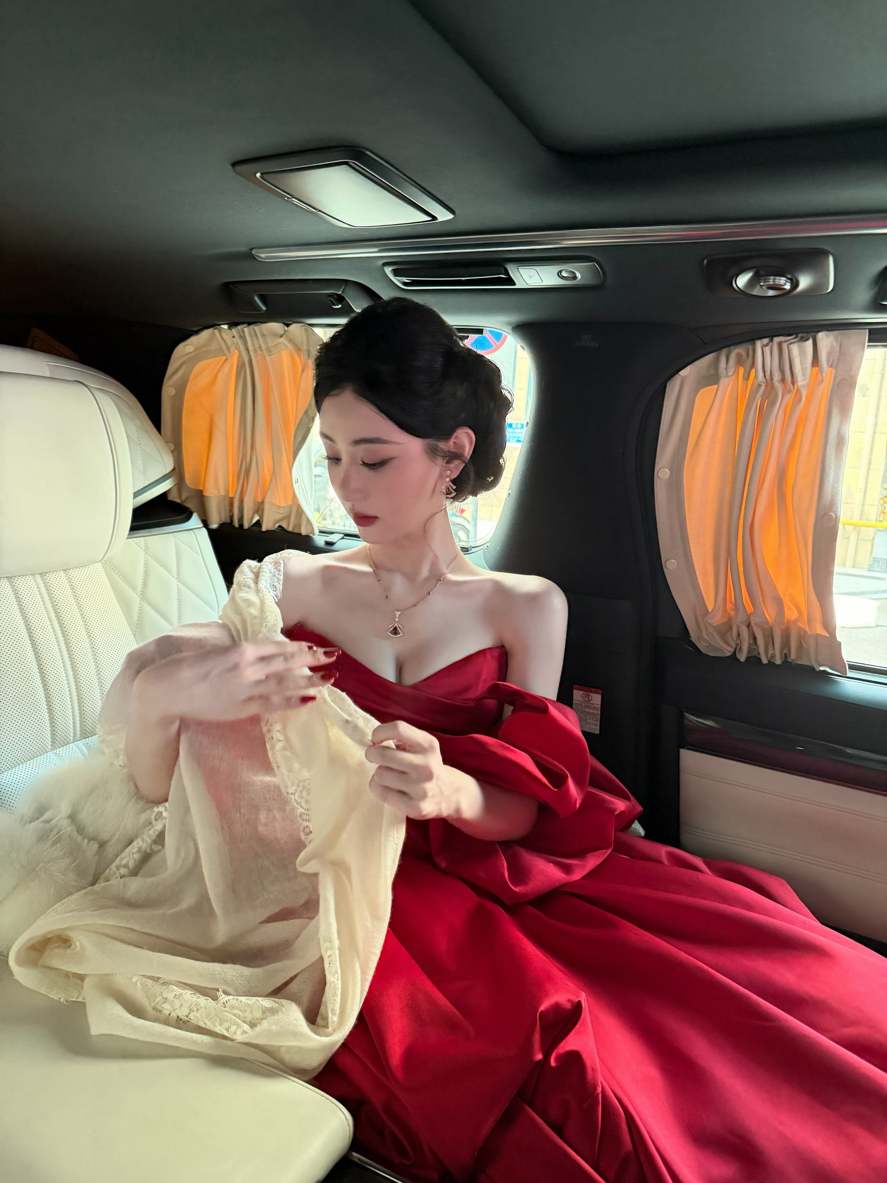 诡，玫瑰塑懂一下[送花花]🌹～护牙行动横店微短剧之夜曹赛亚[超话] ​​​