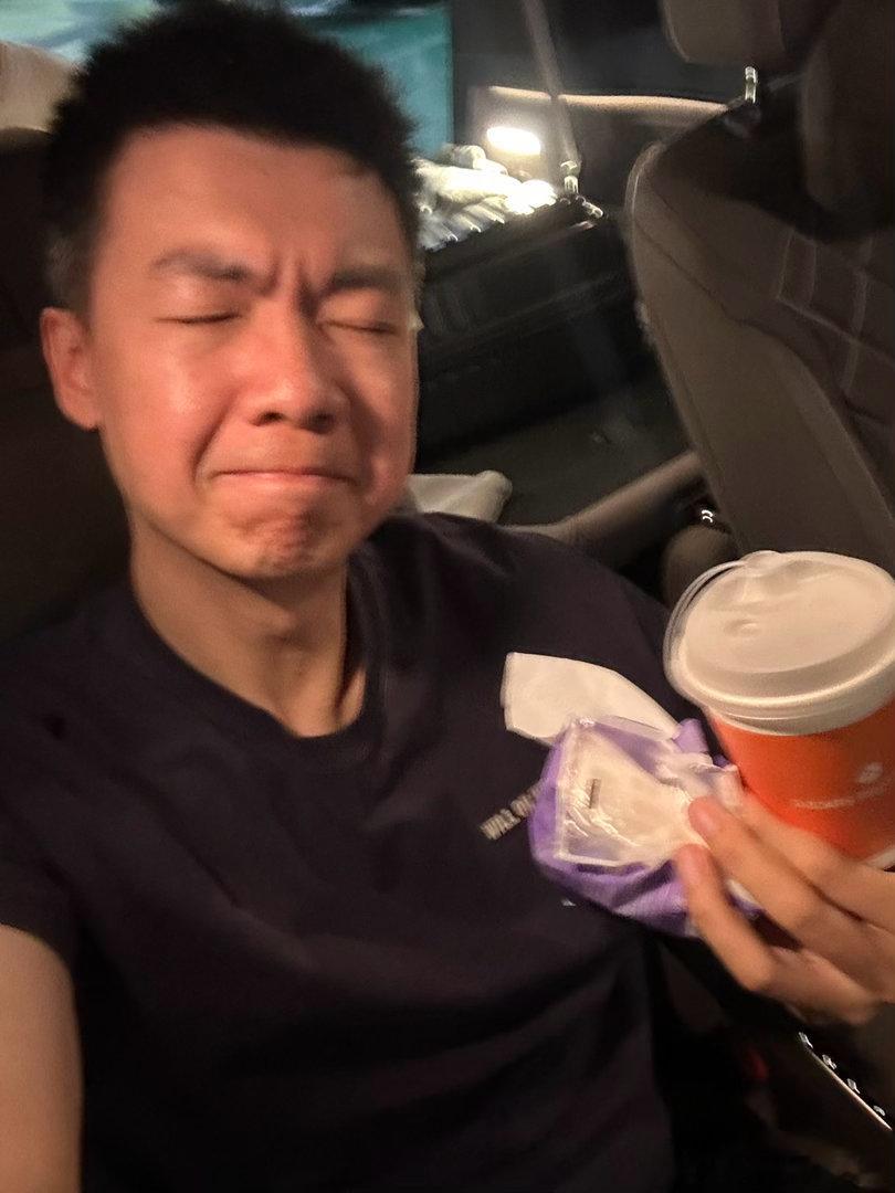 感谢上海店的纸巾和咖啡，救了重感冒的我 上海·黄浦江