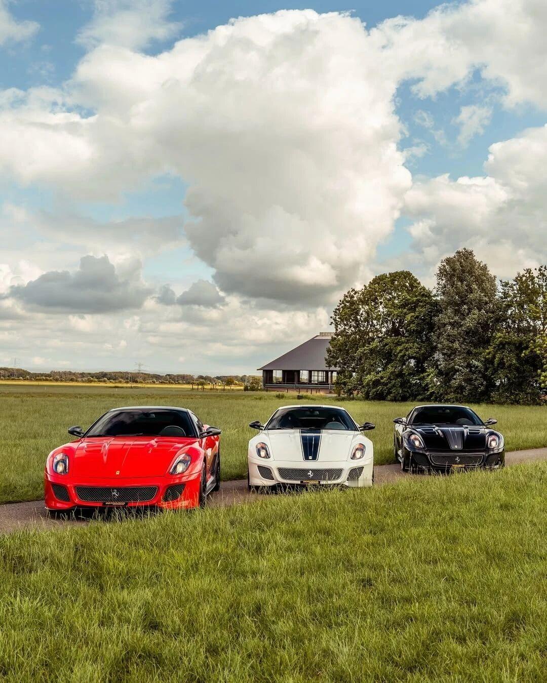 三种颜色的法拉利599 GTO，你们选那辆一起去野吧法拉利 ​​​