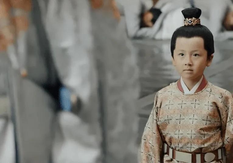 今日话题：朱雄英死后，身为嫡长子的朱允熥为何没当太孙？？？

网友甲：常氏生朱允