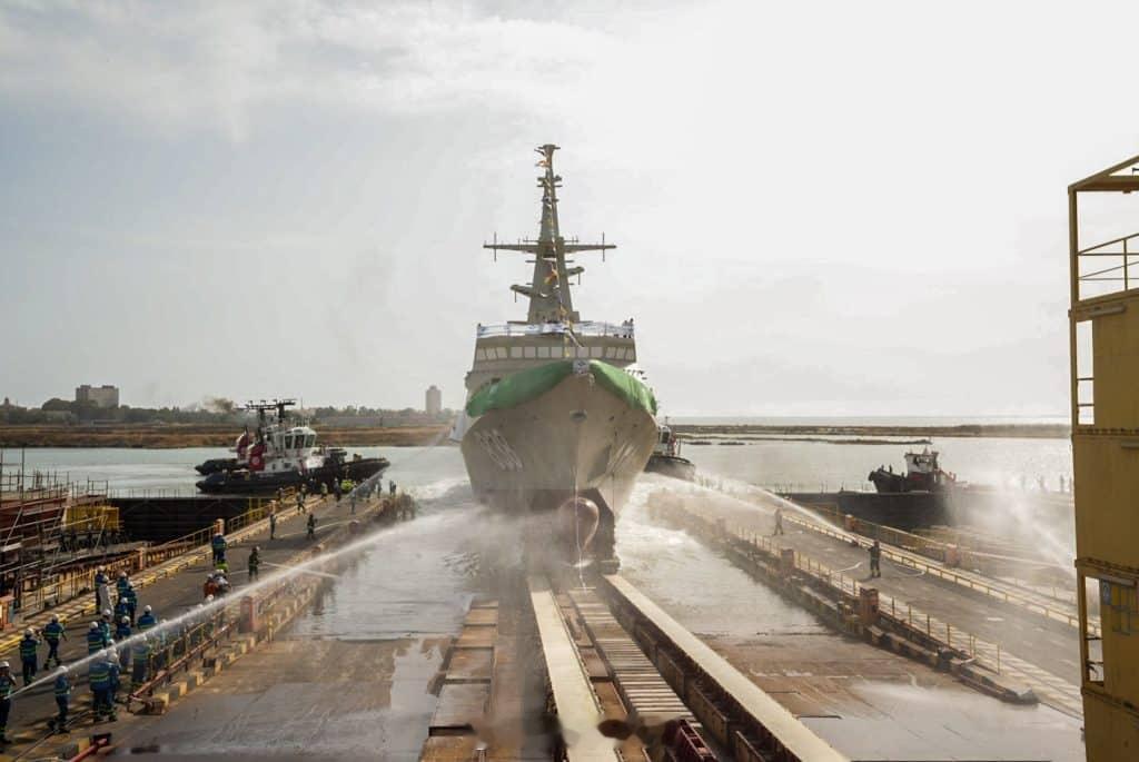 西班牙Navantia船厂在圣费尔南多为沙特海军下水第六艘护卫舰「阿尔马迪纳」号