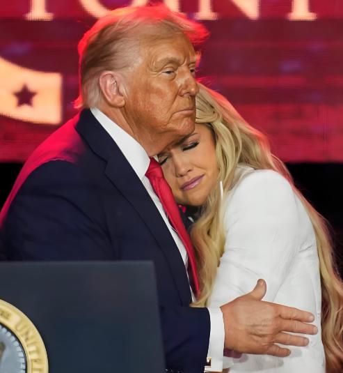 特朗普为啥拼了命都要去当总统，因为很赚钱。
 
别看他把每年40万美元的总统工资