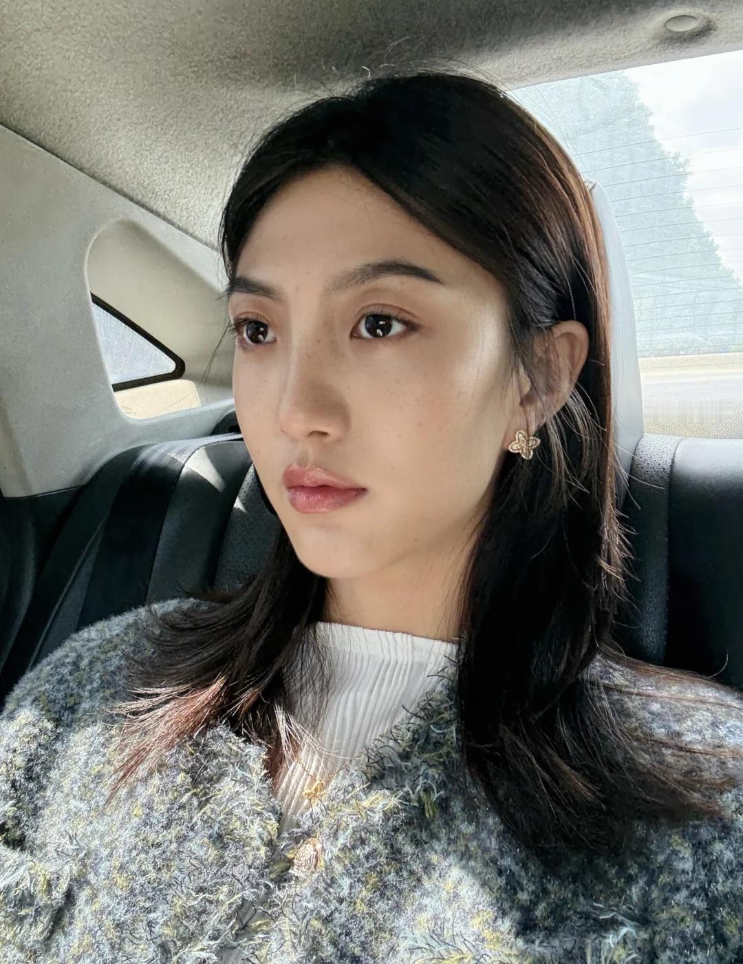 不想上班了 想直接上
福布斯富豪榜
今天长这样明天我再想办法 我爱工作工作爱我 