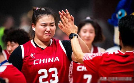 女篮亚洲杯后大换血，两人离队，4人早该放弃，大运会有3人可用

 
2025年女