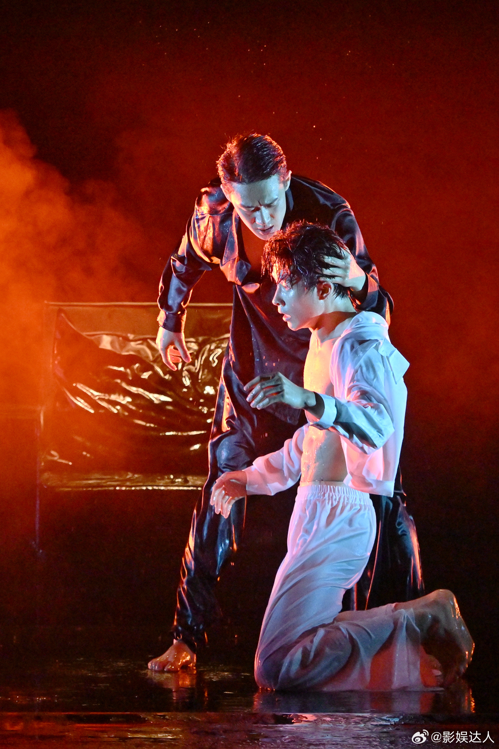 北京剧迷狂喜！全员仙品的现代舞剧我们终于来京了～导演双 “五个一” 工程奖和文华